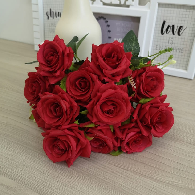 Искусственные цветы в Новочебоксарске | Цветы искусственные «Розы острые», красные, букет