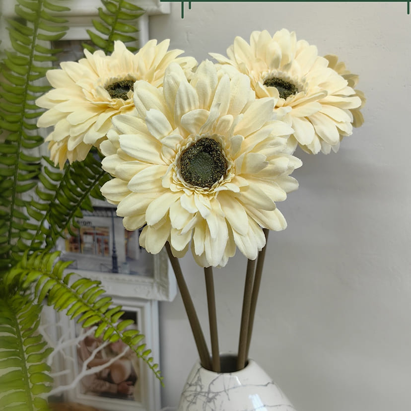 Искусственные цветы в Новочебоксарске | Цветок искусственный «Гербера», молочно-персиковая, одиночный